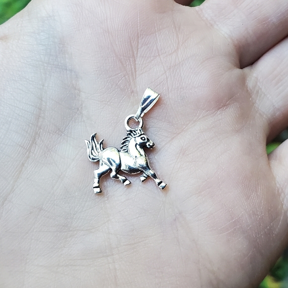 New Mini Horse Charm - Picture 5 of 8